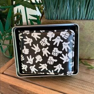 BUCKLE DOWN DISNEY BLACK “MICKEY” HANDS WALLET